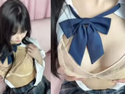 चीनी परफेक्ट लड़की सेक्सी शॉर्ट स्कर्ट दुलार