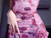 उत्तम स्तनों वाली लड़की